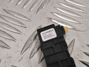 Mercedes Benz E-Class W212 (2009–2015) Regensensor A1729058200 - 4