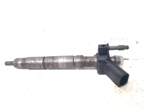 Fuel injector - 780542802  81R67WH
