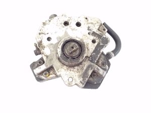 VOLVO S60 I (2000–2009) Kütusepump 8689590 - 3