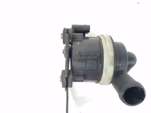 AUDI A5 (2007–2016) Tsirkulatsioonipump 03L965561A - 2