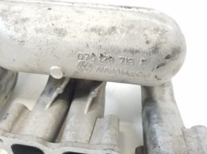 Volkswagen Touareg I (2002–2010) Ansaugkrümmer 070129713P - 2