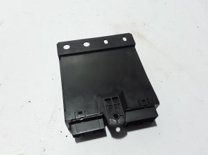  Trunk lid control module 