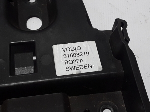 VOLVO V90 (2016–2026) Battery holder 31688219 - 2