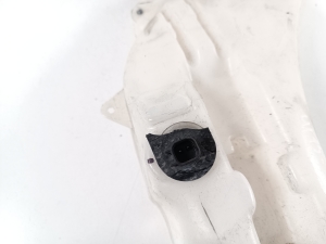 Dodge Journey (2007–2026) Scheibenwaschbehälter vorne 05116307AB - 3