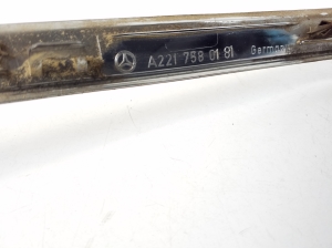 Mercedes Benz S-Class 221 (2005–2013) Trunk lid molding A2217580181 - 3