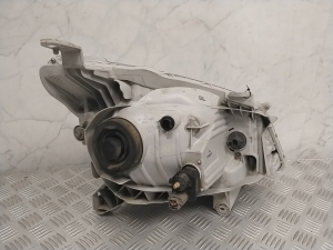 Isuzu D-Max (2012–2026) Headlight - 2