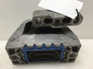  Engine cushion 