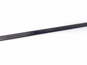 Mercedes Benz R-Class 251 (2006–2017) Windshield wiper arm A2518200840 - 2
