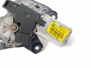 Mercedes Benz R-Class 251 (2006–2017) Heckwischermotor A2518200042 - 2