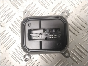 Tesla Model 3 3 (2016–2024) Xenon headlight control unit 153292502E - 2
