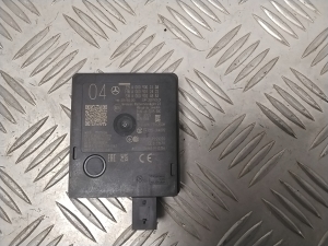 Mercedes Benz C-Class 206 (2021–2026) Pimeda nurga radar Distronic A0009003138 - 3