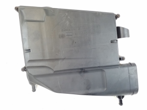   Air filter housing  - A6420940204 