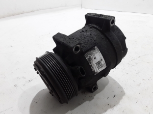 Opel Vivaro A (2001–2014) A/C compressor 7700105765 - 2