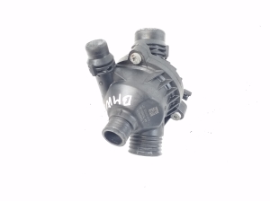 Kühlmittelthermostat - 7549476