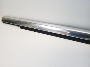 Mercedes Benz S-Class 221 (2005–2013) Esiukse klaasi välimine liist A2216903380 - 2