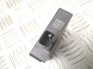 Mercedes Benz EQS 297 (2021–2026) Aklās zonas radars Distronic A0009000845 - 3