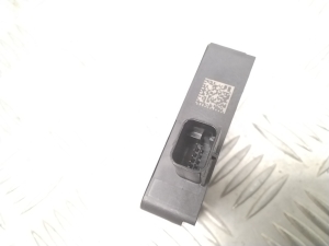 Mercedes Benz C-Class 206 (2021–2026) Pimeda nurga radar Distronic A0009003138 - 4