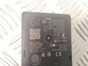 Mercedes Benz C-Class 206 (2021–2026) Pimeda nurga radar Distronic A0009003138 - 4