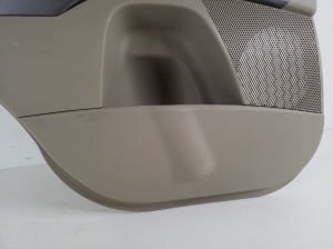  Upholstery of rear side doors 