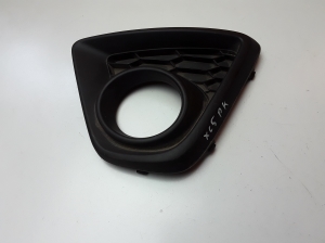 Front bumper fog lamp cover - KD5350C21