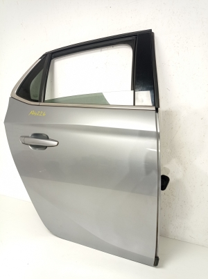  Rear side doors 