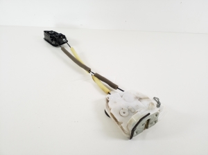 Mazda 2 (2014–2026) Rear side door lock 9E06A0371 - 2