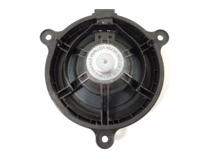 Mazda 2 (2014–2026) Rear side door speaker BHP166960 - 2