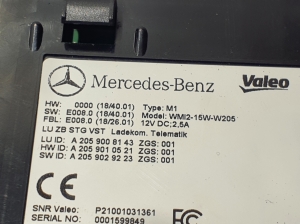 Mercedes Benz GLC-Class 253 (2015–2019) Tālruņa lādētājs A2059008143 - 4