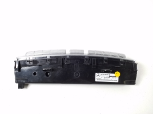 Mercedes Benz C-Class 205 (2014–2021) Heater control panel A2059055106 - 4