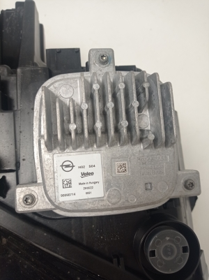 Opel Crossland X X 75 (2017–2026) Scheinwerfer vorne YQ00350480 - 5