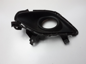   Front bumper fog lamp cover 