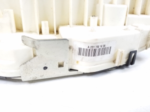 Mercedes Benz S-Class 221 (2005–2013) Rear side door lock A2217301635 - 2