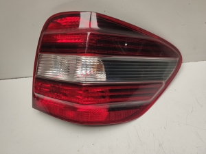 Mercedes Benz ML-Class 163 (1998–2005) Eckleuchte hinten A1648204064 - 3