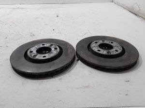 Peugeot 2008 P24 (2019–2026) Front brake disc 4249J6 - 2