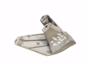 AUDI A6 C6 (2004–2011) Engine bracket 4F0199307N - 2