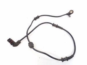 ABS-Sensor vorne - A2515400817
