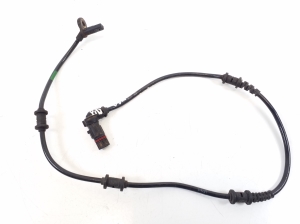 Front ABS sensor - A2515400817