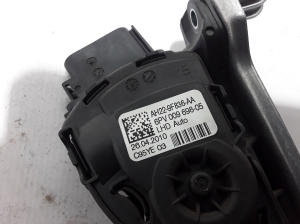 Land Rover Range Rover III (2002–2012) Accelerator pedal AH229F836AA - 2