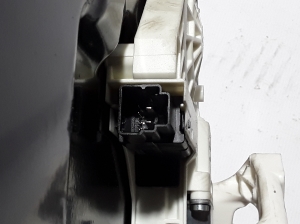Land Rover Range Rover III (2002–2012) Priekšējo durvju logu pacēlājs LR013865 - 2
