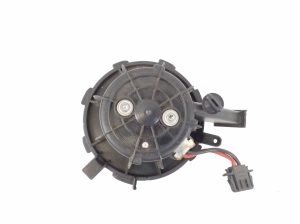 AUDI A4 B8 (2007–2016) Salongi puhuri mootor 8K1820021 - 2