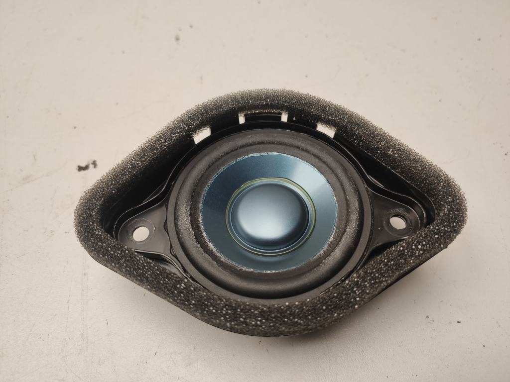 Mercedes Benz ML-Class 164 (2005–2011) Speaker A1648201502 Mercedes Benz ML-Class 164 (2005–2011) Speaker A1648201502