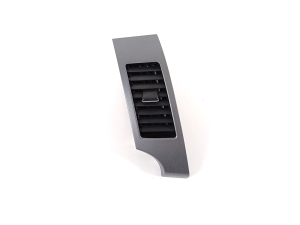   Interior panel ventilation grilles 