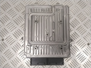 Mercedes Benz C-Class 205 (2014–2021) Motorsteuergerät A1779008004 - 3