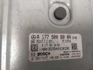 Mercedes Benz C-Class 205 (2014–2021) Engine control unit A1779008004 - 3