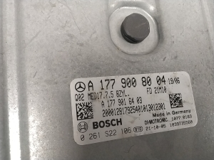 Mercedes Benz C-Class 205 (2014–2021) Motorsteuergerät A1779008004 - 3