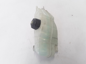 RENAULT Clio III (2005–2012) Coolant reservoir 7701477290 - 4