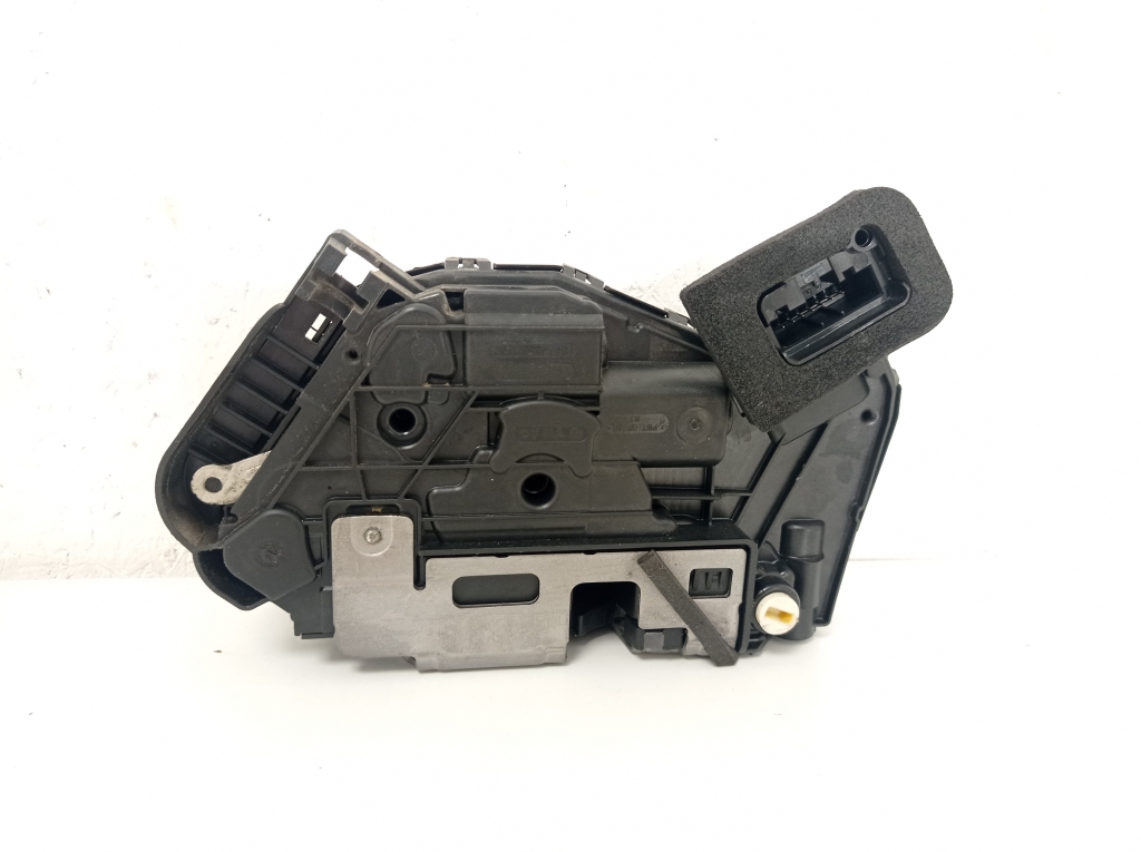 VOLKSWAGEN Golf 7 generation (2012-2024) Right Side Sliding Door Lock 5TA839016P 26352388