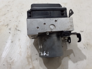 Land Rover Range Rover III (2002–2012) ABS unit AH422C405AH - 4