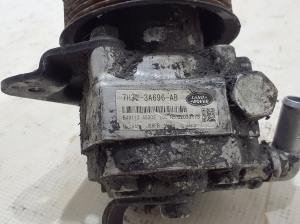 Land Rover Range Rover III (2002–2012) Power steering pump 7H323A696AB - 4