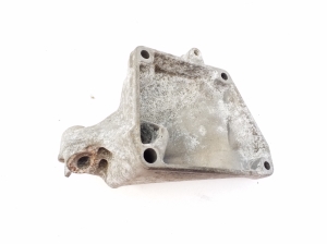 Mercedes Benz R-Class 251 (2006–2017) Engine bracket A2722234204 - 3